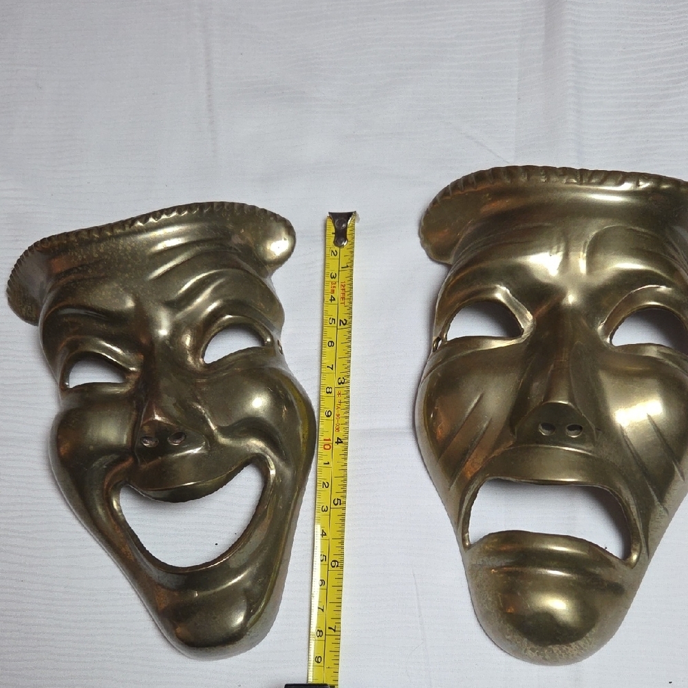 Vintage Brass Comedy and Tragedy Mask Sculpture. - Picture 6 of 6